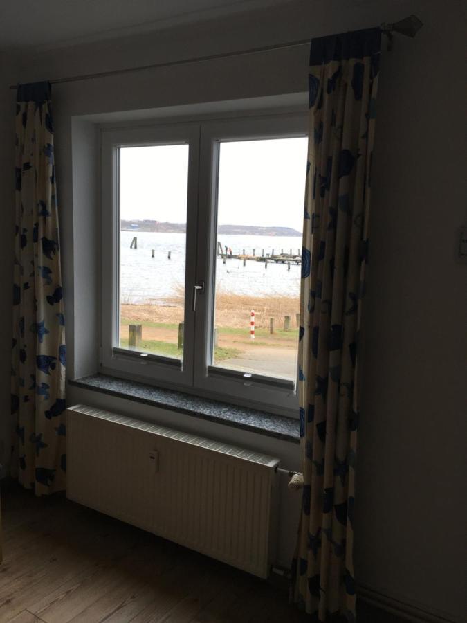Wohnen Am Seglerhafen Mit Traveblick Im Kontorhaus Viele Extras Apartment Lubeck Luaran gambar