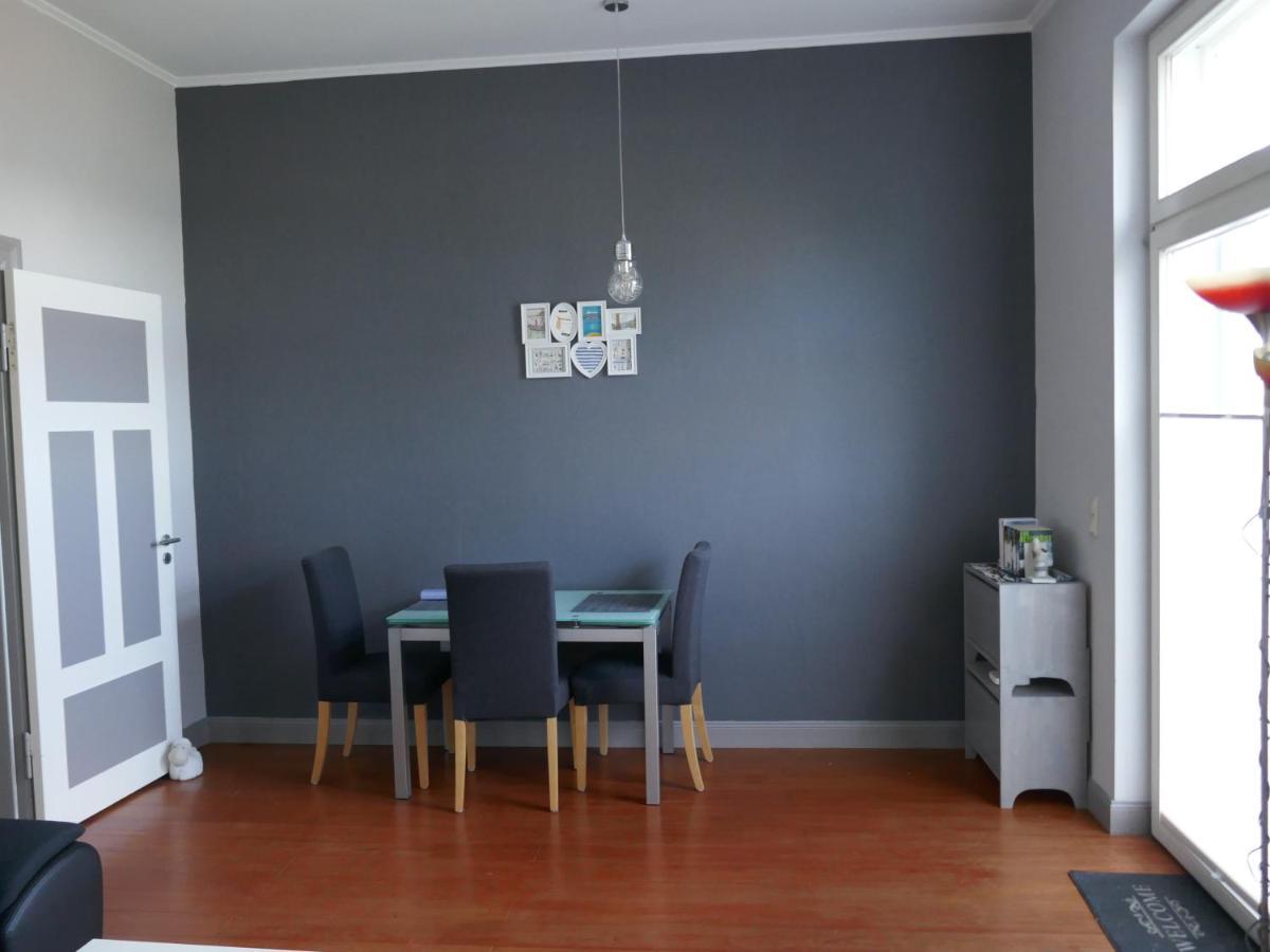 Wohnen Am Seglerhafen Mit Traveblick Im Kontorhaus Viele Extras Apartment Lubeck Luaran gambar