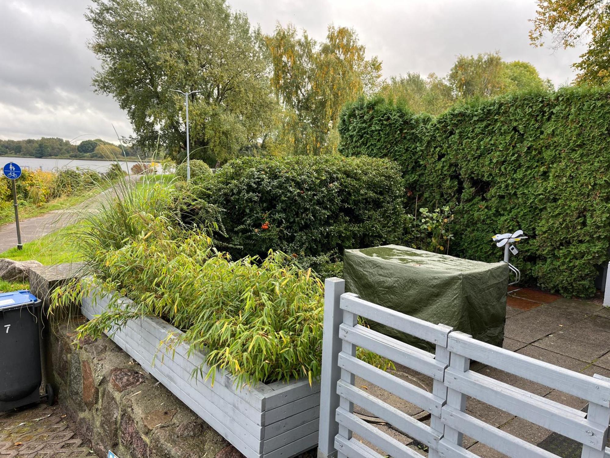 Wohnen Am Seglerhafen Mit Traveblick Im Kontorhaus Viele Extras Apartment Lubeck Luaran gambar